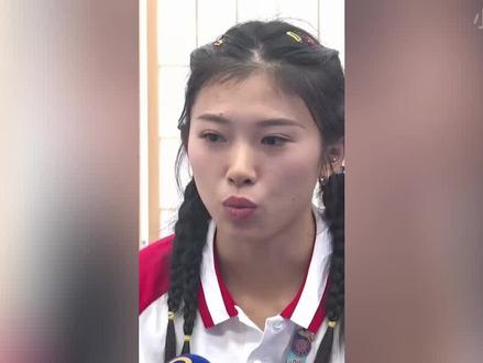 反感被叫“女刘翔”!吴艳妮一言论再引争议,多项代言已被撤销 #吴艳妮抢跑出局 #吴艳妮摇头晃脑