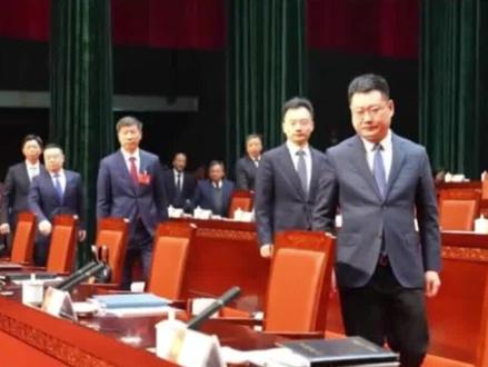 农村户口注意了
2026年这三本证抓紧办
关乎补贴分红和拆迁补偿#三农 #农业 #农村户口 #农村 #乡村振兴