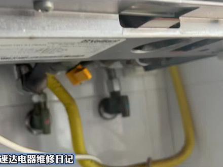 威能壁挂炉泄压方法,威能壁挂炉怎么泄压
#威能壁挂炉维修 #威能壁挂炉f28 #威能壁挂炉不点火 #威能壁挂炉电路板维修#威能壁挂炉F29 #威能壁挂炉暖气不热#威能壁挂炉生活热水不热 #武汉威能壁挂炉售后维修#威能壁挂炉水泵维修