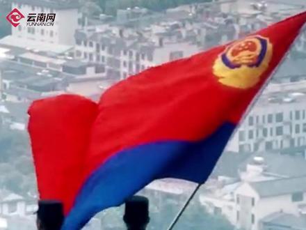 今天,当我们把“禁毒”当成新闻里一闪而过的关键词,他们却把“无毒”当成一辈子要完成的作业,用鲜血把答案写在了边境线上。 #禁毒 #缉毒警察 #致敬 #云南