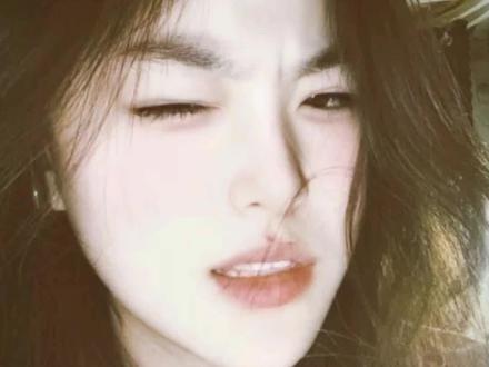 淡棕古早滤镜闪光灯教程来咯!!方法特别简单,一学就会,赶紧试试吧! #剪映 #淡棕滤镜加闪光灯超绝 #淡棕古早滤镜 #淡棕古早滤镜特效 #闪光灯拍照特效 淡棕古早滤镜用闪光灯怎么拍 淡棕古早滤镜 淡棕古早滤镜特效 淡棕古早滤镜用闪光灯怎么拍动图 淡棕古早滤镜用闪光灯 淡棕古早滤镜怎么拍动图 淡棕滤镜加闪光灯超绝 淡棕古早滤镜闪光灯特效教程 淡棕古早闪光灯实况怎么拍到闪光灯一瞬间的照片 淡棕古早滤镜用闪光灯怎么拍动图 淡棕滤镜加闪光灯超绝 淡棕古早滤镜怎么拍动图 淡棕古早滤镜用闪光灯怎么拍 棕古早滤镜加闪光灯氛围感拉满 淡棕古早闪光灯实况怎么拍到闪光灯一瞬间的照片 淡棕古早滤镜闪光灯直拍超有感觉