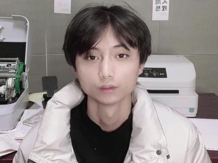 #打印机 #针式打印机 #手机开单 #进销存软件 #手机开单软件 一份标准的发货单用软件该如何设置,今天给还不了解的老板们演示一下。