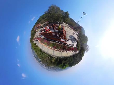 深圳十峰之凤凰山 凤凰山爬山vlog,凤凰山不高,登顶差不多20多分钟,山顶可以俯瞰宝安区,还有座始建于元代的凤岩古庙#在搞一种很新的旅行vlog #深圳十峰#凤凰山