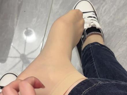 推荐一款浪莎短丝袜,非常好穿。#女生袜子推荐#女袜推荐#浪莎丝袜