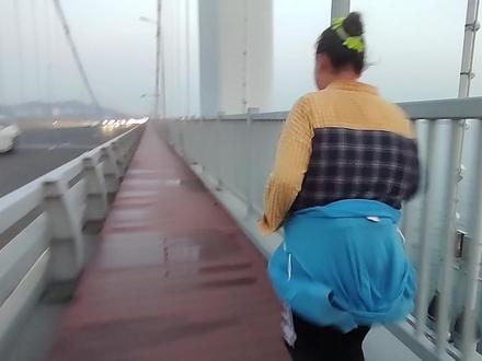 沉浸体验大连星海湾大桥,这回不是跑休了吧 #星海湾大桥 #沉浸体验 #传递奔跑的力量 #10km打卡 #跑步