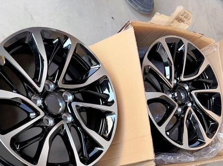 五菱更换轮毂!#汽车保养与维修 #汽车 #撸车日常 #轮毂