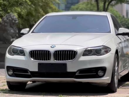 具有性价比超高的14年上牌宝马530Li,你觉得值不值得入手?#宝马5系 #宝马530li #宝马 #高性价比二手车推荐 #每天推荐好车