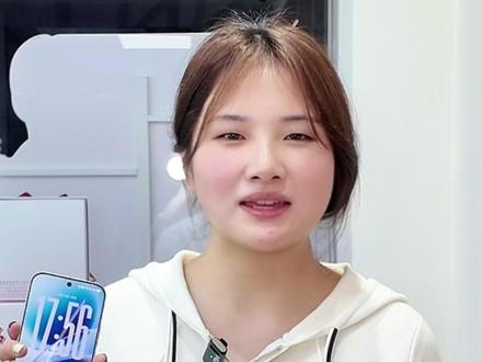 vivo S50 “vivo S50藏着个‘捏捏换壁’的黑科技!熄屏时偷偷捏一下📱,壁纸秒变新皮肤~ 比找设置快10倍#vivoS50
#vivoS50Promini#用机技巧#同城发现