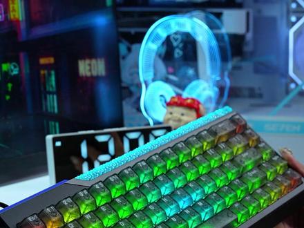 用了这把RA68,和延迟断触说bye bye! #电竞#游戏外设#无畏契约#磁轴键盘#艾石头