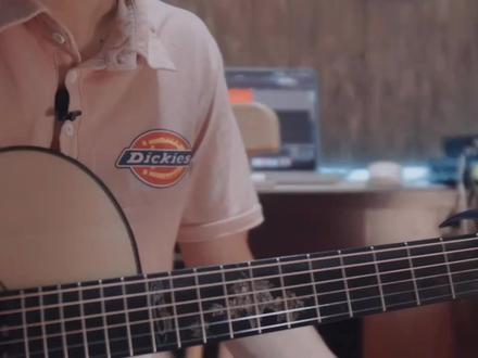 特殊调弦『这世界那么多人』指弹改编!
演奏:阿窦老师
吉他:乌托邦吉他定制版