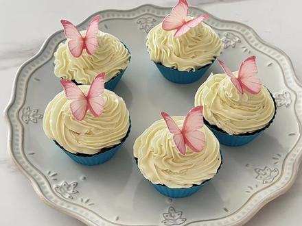 复刻芭比的仙子蛋糕🧁有奶油糖霜哦~ #青年创作者成长计划 #芭比 #美食教程 #烘焙 #童年回忆