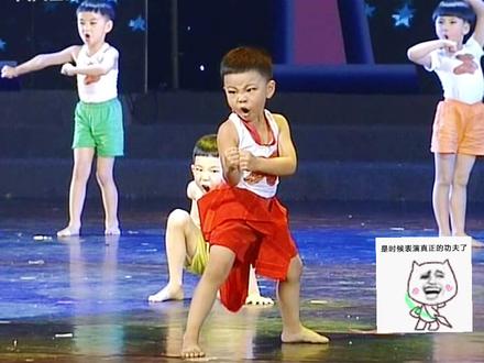 幼儿男生元旦打拳舞蹈,来比一比看谁厉害?#幼儿舞蹈 #打拳舞 #男生舞蹈 #元旦男生舞蹈 #幼儿园元旦舞蹈