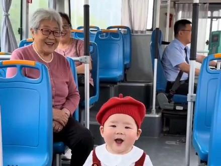 #AI公交投币趣事 #随变ai随便玩