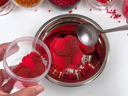 放假在家和闺女一起玩拼豆霉豆腐啦~ #拼豆豆手工 #拼豆霉豆腐 #手工diy #拼豆玩具 #过家家玩具