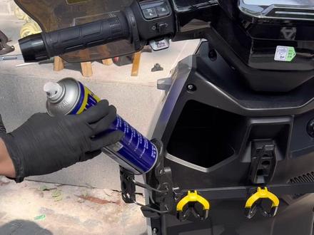 在NX/FX防脱挂钩上,DIY安装一个杯架。#乐清小牛电动 #NX风速 #FX风速