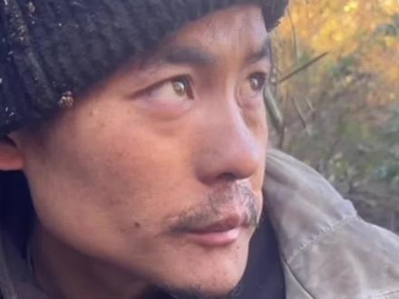 深扒荒野刀疤哥真的有被生活细节戳中