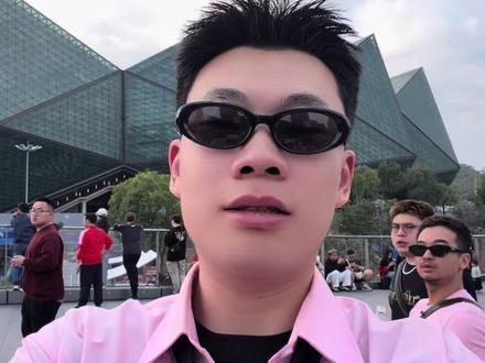 蔡姐内地握手了!哪怕没🐍也是TOP#蔡依林 #蔡依林演唱会 #PLEASURE #蔡依林深圳演唱会