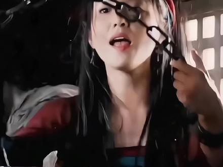 拍摄《镖人》时,导演只是找越剧演员陈丽君李云霄客串,没想到一个靠原声台词霸榜热搜,一个靠回身挽弓封神全网#陈丽君 #李云霄 #当李云霄刷到网友模仿燕子娘 #影娱热点团 #内容启发搜索