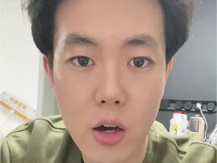 三个月从小秃秃变茂密大森林🌳的过来人
四招教你自查是否有掉发问题🙋♂️
避免过度焦虑😣
头发就是我们的第二张脸!
如果有掉发情况,一定要尽早干预~
祝大家都变成发量王者🫅
#脱发 #掉发 #养发 #米诺地尔 #抖音小助手