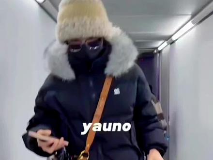 宝子们!普普回四川了哦!他想底调的回来,耐何粉丝宝子们不低调呀!#云旗 #樊霄 #郝熠然 #游主任