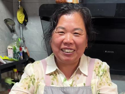 儿子儿媳发生矛盾了,看60后婆婆如何处理。#婆媳 #日常vlog #小龙虾 #美食