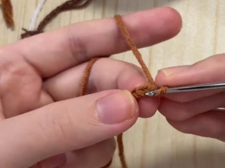 0基础学习最近超火的四股牛奶棉软糖懒洋洋毛线玩偶挂件编织教程 #热点 #织梦森林 #毛线手工制作玩偶 #懒羊羊 #0基础学编织