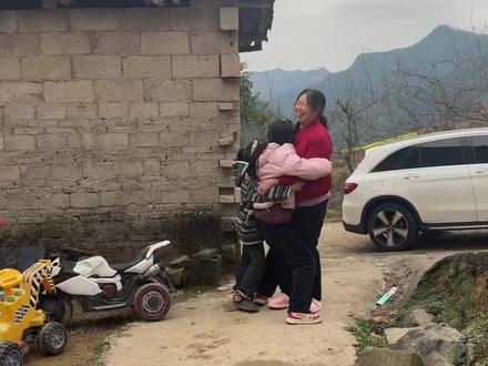 #妈妈出院啦心情美美哒 #农村日常生活,这几天谢谢大家的关心,我老妈出院啦。