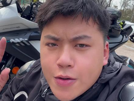 装加热手把的仿赛你见过吗?看看我的675sr升级了哪些实用小东西