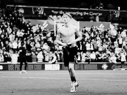 自己球星亲自下场辱华?赫伊森你今天必须把话说清楚! #足球