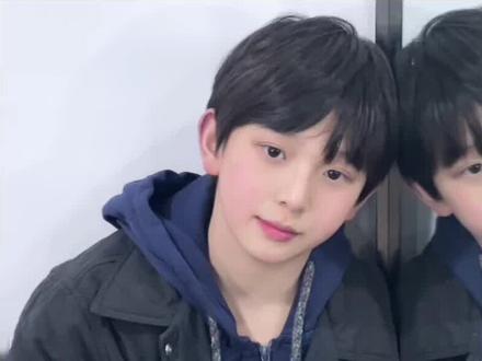 给泰国同学看神颜小孩,好期待他们长大的样子!#陈浚铭 #神颜 @TF家族 @小童模陈韩烯 @张棕棣Di🤖 @林子烨