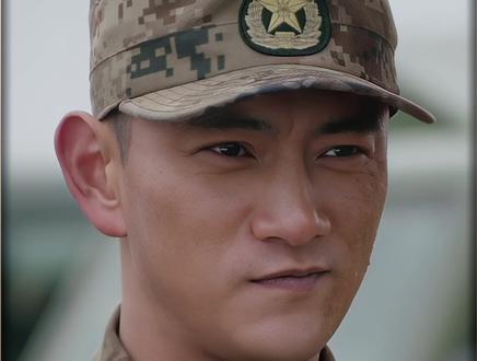 新兵参加考核居然意外丢失枪支,岂料是教官的考验 #抖音精选 #深度解读 #陆战之王