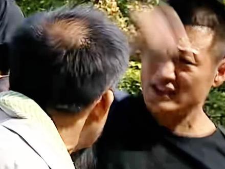 领导第一天就被欺负,结局精彩了#我的观影报告 #好剧推荐 #影视解说