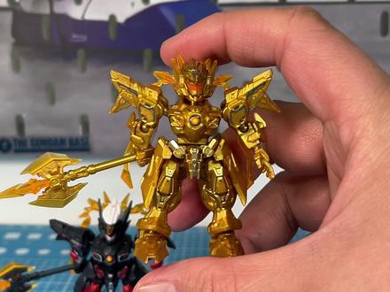 挖到宝了!王者荣耀积木居然能这么玩? 谁懂啊!这个森宝王者荣耀盲盒拼起来也太顺手了吧~手感咔咔顺滑,几分钟就搞定一个✨
每个关节居然都能动!给我的小鲁班摆个帅气pose完全没压力😎 涂装细节美哭,放在办公桌天天看都不腻!
小声说…我已经想端盒了嘿嘿~英雄们等我集齐!你们最爱哪个角色呀?下次拍给你们看!#王者荣耀 #森宝积木 #森宝王者荣耀 #玩具 #积木 @抖音创作小助手 @抖音小助手 @抖音创作灵感 @抖音媒体内容优推官 @抖音创作者大会 @森宝积木旗舰店 @森宝积木官方旗舰店 @森宝积木人