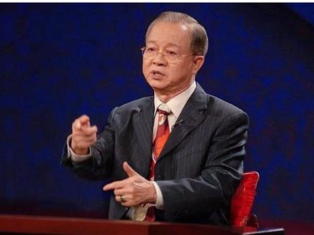 情人眼中出西施 它是一种警告⚠️ 冷静下来就会发现不是西施就不是西施!情人眼里出西施 #智慧人生#曾仕强教授#国学智慧 #爱情 #感情