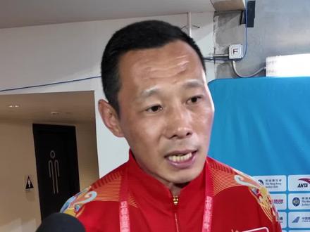 拿下全运冠军的江苏女橄金牌阵容包含老中青三代,最大相差十岁,未来可期!