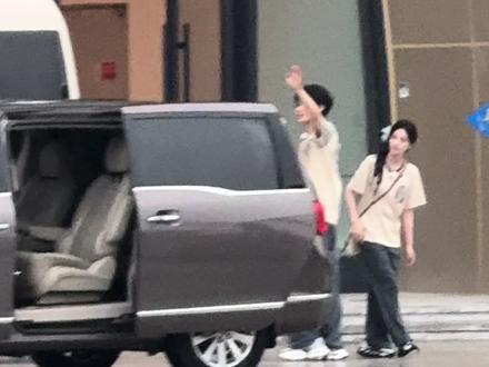 安阳文体中心跑男现场实拍
#白鹿#张真源#郑凯#范丞丞#李晨李晨