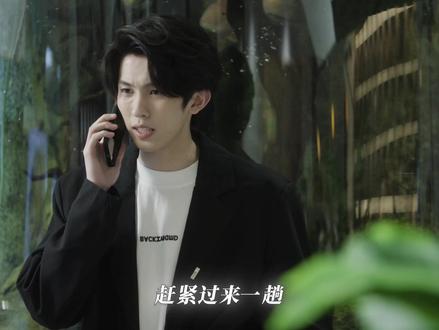 真正的好兄弟,不论何时何地,都会坚定在你身边,也会用力拉你一把,被他们的友谊看哭了! #电影我的爱人 #电影我的爱人定档0612 #林墨
