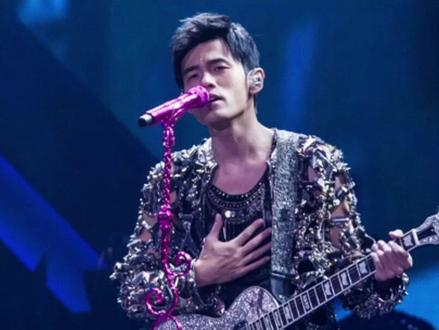 周杰伦更新社交媒体“今晚凌晨00:00 准备”为新歌上线预热 #周杰伦 #明星 #娱乐八卦 #音乐 #流行歌曲