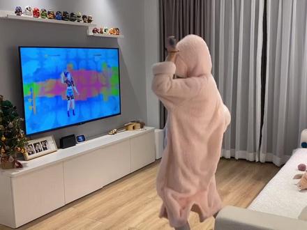 暴瘦十斤的灵魂舞者来啦!#剪出幸福年 #暴瘦 #switch #拜个抖音年 @抖音小助手