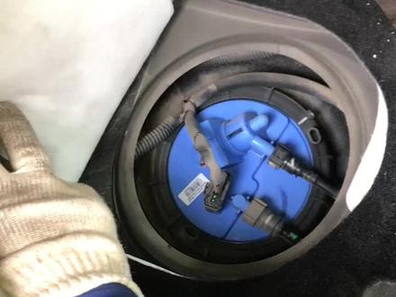 标致3008拆汽油泵,汽油泵安装位置!后排座椅拆卸#修车