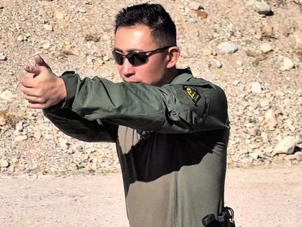 手枪射击为什么要正面对敌! #狙击手 #特种兵 #美国 #射击 #户外