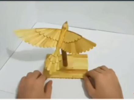 2分钟教你用废旧材料做一个栩栩如生的平衡鸟#手工制作 #创意diy #工艺品摆件