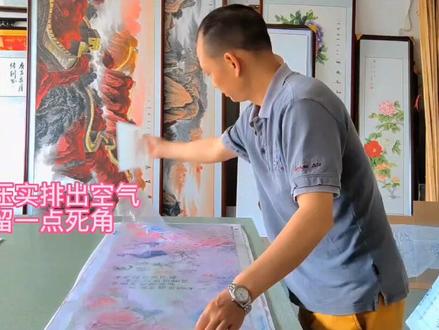 这样的背板不会发霉变色,可以自然分解潮湿度。#钻石画 #十字绣 #同城裱画