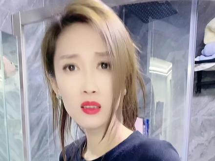 刷牙还能用啤酒刷@抖音小助手