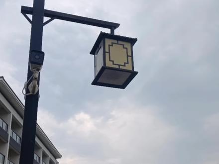 小区路灯线路漏电,漏保倔强跳闸,有问题就解决它。 #电工 #仪器仪表 #电子爱好者 #电缆故障检测仪 #电工知识 #检测设备 #维修