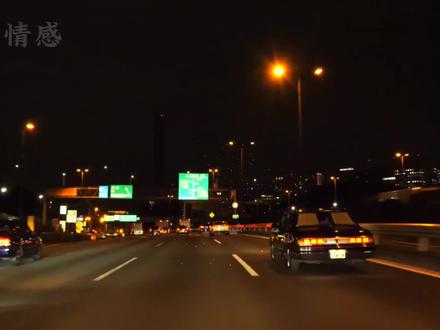 不管在哪上班,都请你记住:工作的本质,就是挣钱。每个月工资到账的那一刻,才是真的;其他的,别太当真。
别人的情绪,那是别人的事,别让它消耗你。同事在背后议论?笑笑就好。领导当众批评?听完就翻篇。更别为了这些人、这些事,轻易辞职。
只要公司按时给你发工资,就沉住气干下去。其他的,都不叫事儿。这世上,哪有不带委屈的工作?有人的地方就有江湖,有江湖就有是非。
我们不过是个普通人,上班时认真尽责,下班后回归生活。别人夸你也好,损你也罢,都别往心里去。把自己的日子过安稳,比任何评价都重要。
工作只是生活的一部分,别让它绑住了你全部的人生。挣钱、养家、顾好自己。这才是一个成年人,最清醒的活法。#人生感悟 #生活感悟 #情感共鸣 #扎心语录 #总有一句话戳心