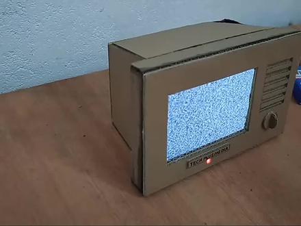 手工制作,一招教你把纸壳做成小型电视机 #diy #科技小制作