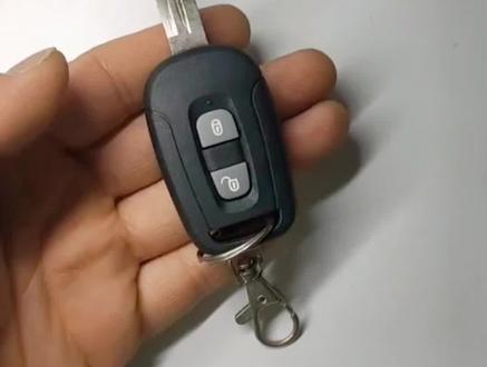 #雪佛兰科帕奇钥匙换电池 #科帕奇12年钥匙换电池 #科帕奇13年14年钥匙换电池 雪佛兰全系列钥匙换电池方法以及电池型号的选择。