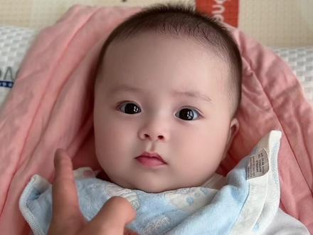 我是带娃小能手,家里带娃全靠我。#记录真实生活