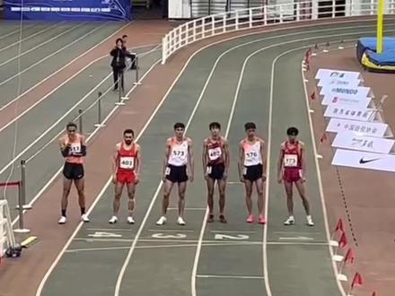 男子八百米决赛 其中奚枭横(浙江队)男子八百冠军 刘德助(广西)男子八百亚军 阿里木江(陕西)季军
513是奚枭横 173是刘德助 403是阿里木江#田径 #体育生 #800米